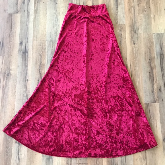 Red Velvet Maxi Skirt - Picture 2 of 2